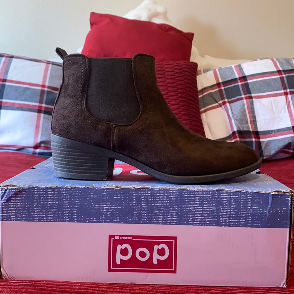 Pop Emmy, chocolate suede women’s boots. Size 8.5